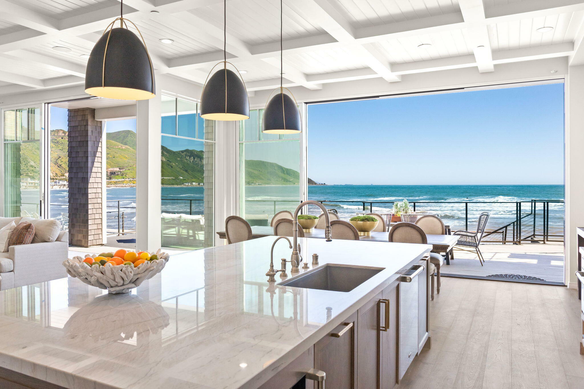 Property Photo: 3692 Pacific Coast Highway CA 93001