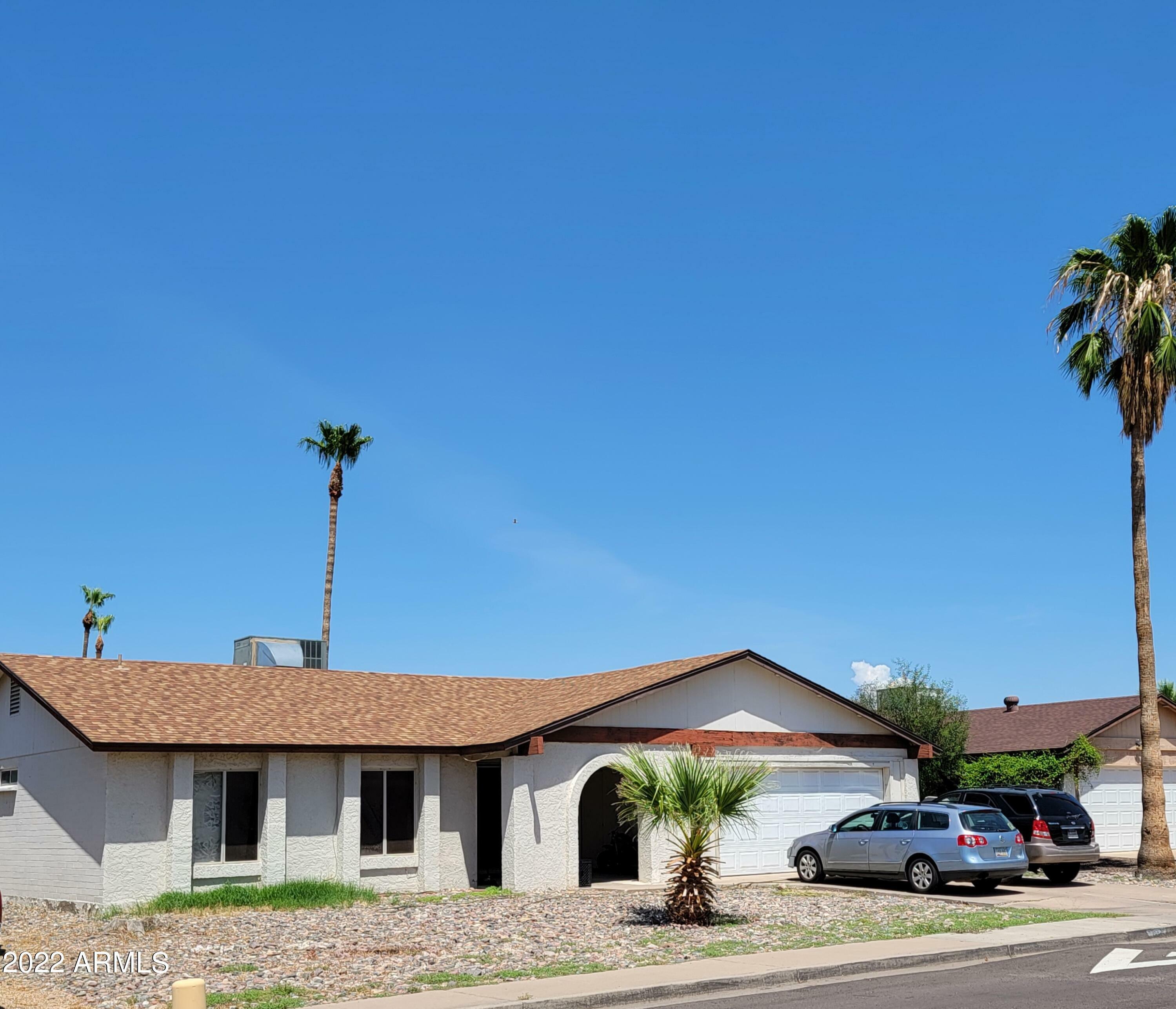 Property Photo: 5232 W Columbine Drive AZ 85304