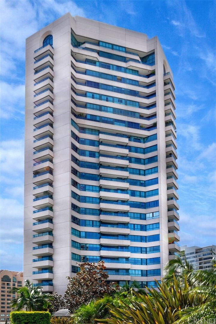 Property Photo: 10490 Wilshire Boulevard 1102 CA 90024
