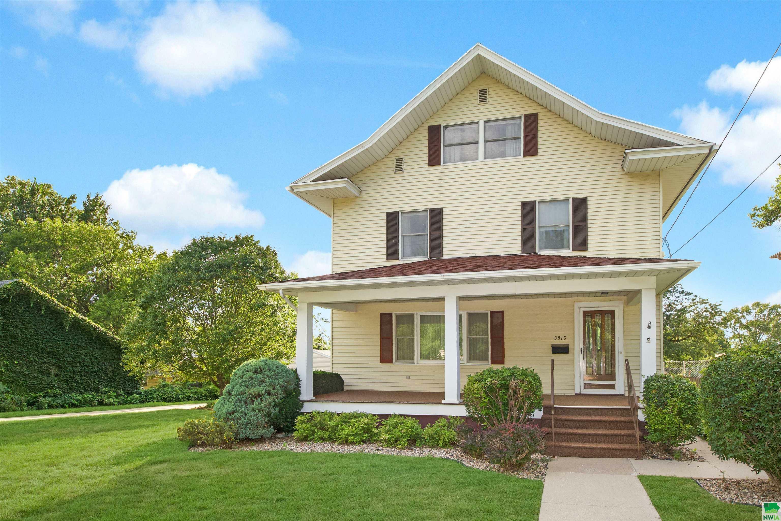 Property Photo:  3519 Jackson Street  IA 51104 