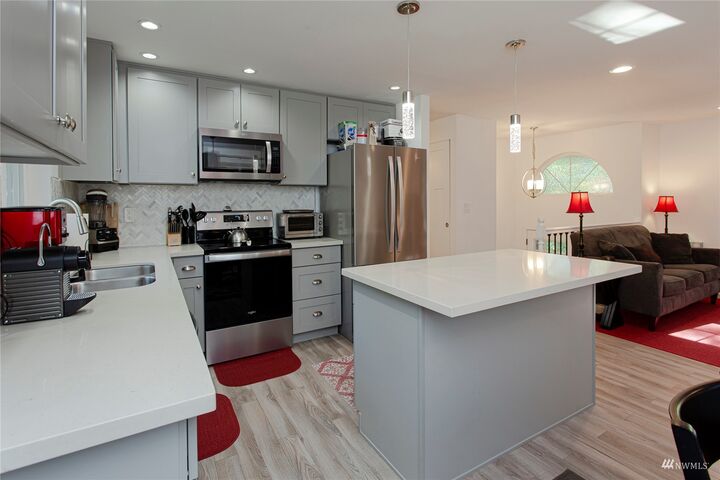 Property Photo:  16607 423rd Place SE  WA 98045 