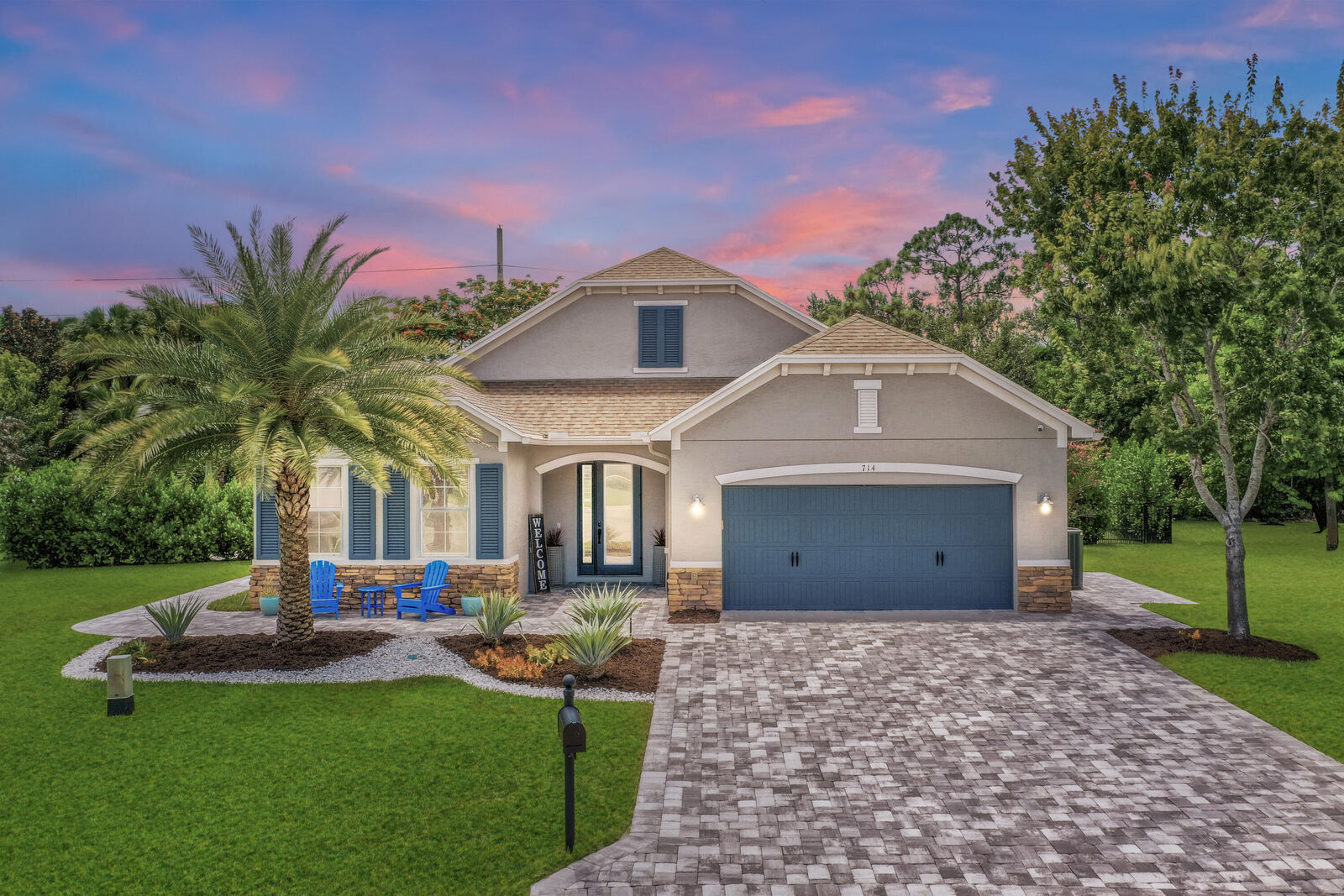 Property Photo:  714 SW Goldshine Court  FL 34990 