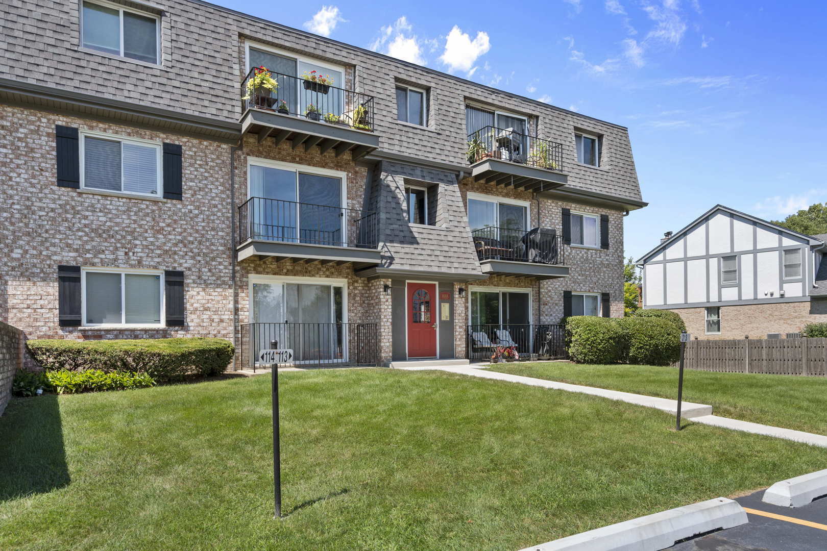 Property Photo: 888 S Plum Grove Road 214 IL 60067