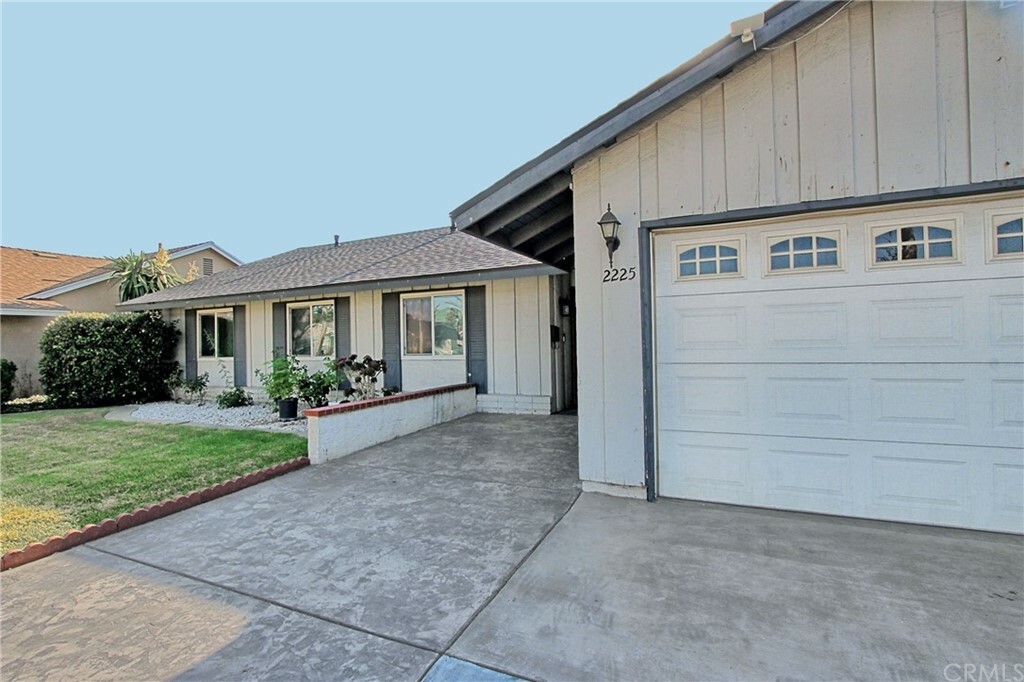 Property Photo:  2225 Deerpark Drive  CA 92831 