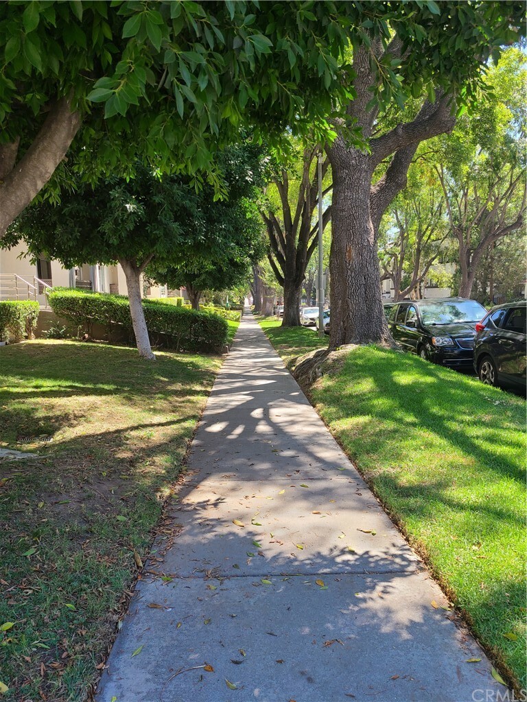 Property Photo:  300 N El Molino Avenue 227  CA 91101 