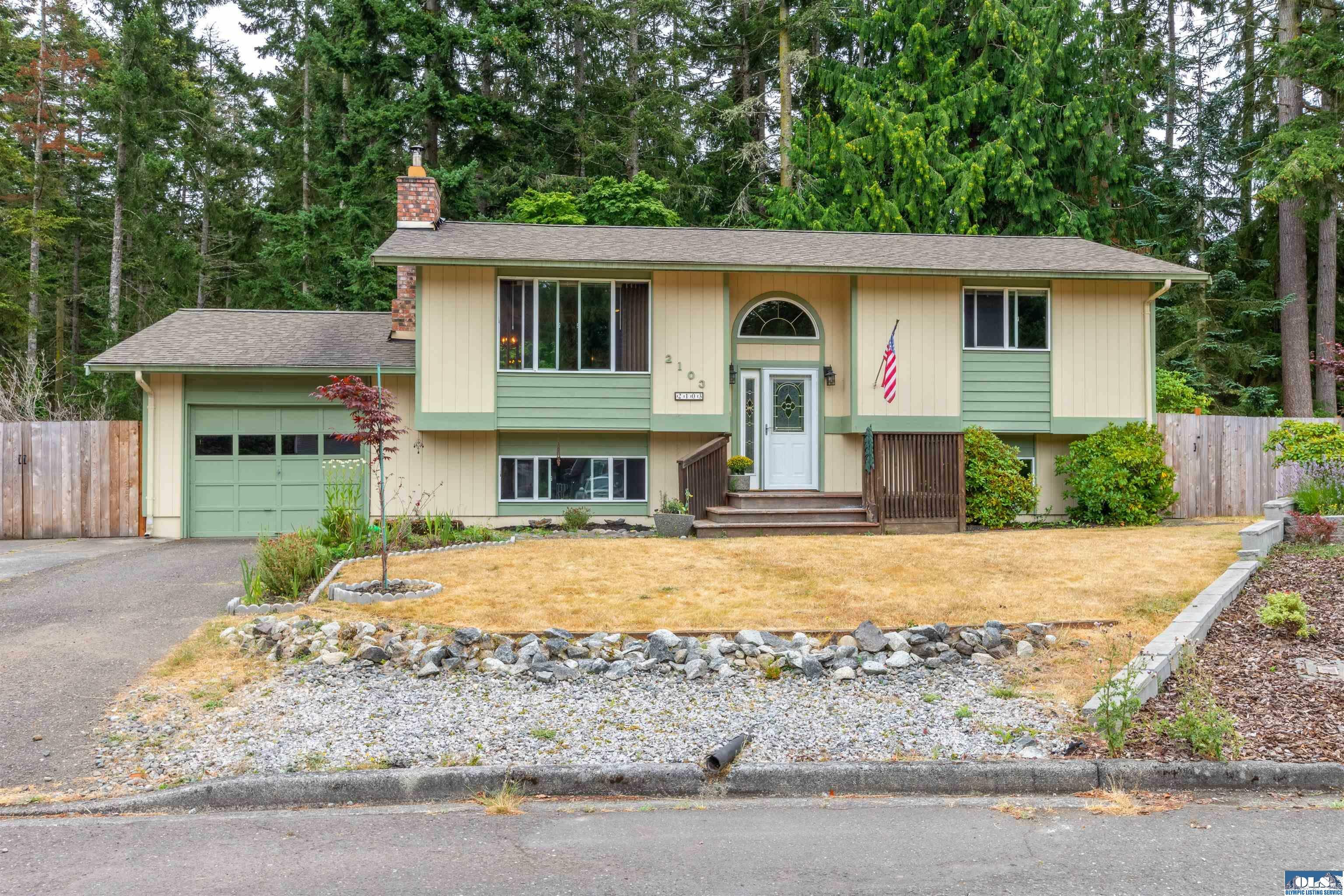 Property Photo:  2103 Seabreeze Place  WA 98363 