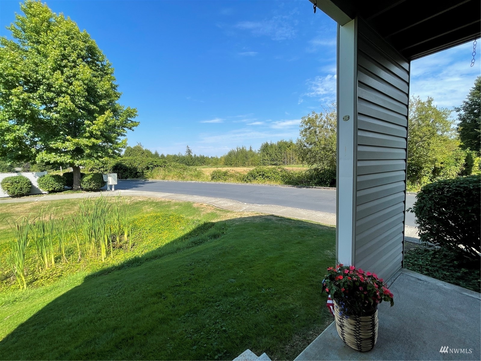 Property Photo: 635 W Horton Way 124 WA 98226