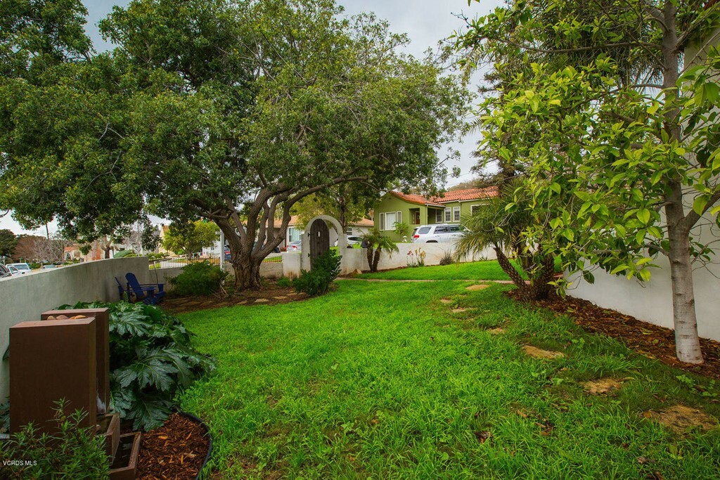 Property Photo:  553 N Mill Street  CA 93060 