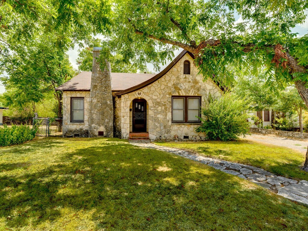 Property Photo:  3803 Red River Street  TX 78751 