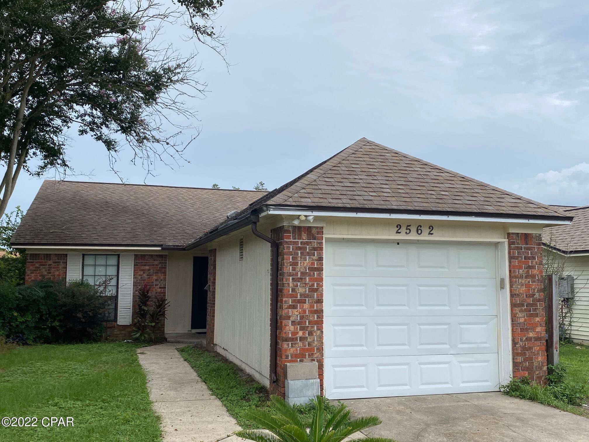 Property Photo: 2562 Michigan Court FL 32405