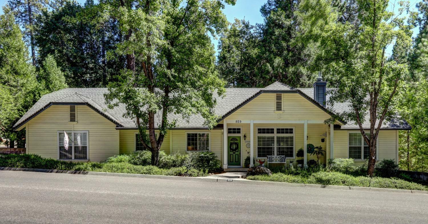 Property Photo: 859 Freeman Lane CA 95949