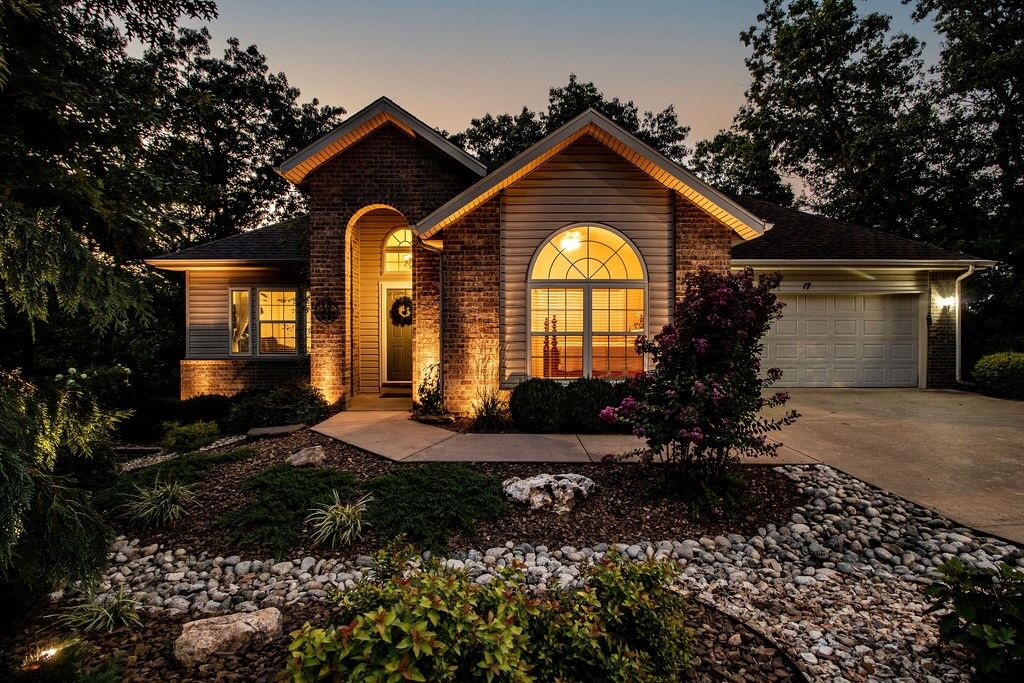 Property Photo: 17 Cambria Drive AR 72715