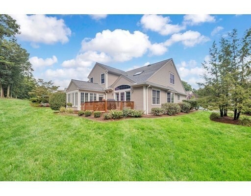 Property Photo: 370 Pinehurst Dr 370 MA 01028
