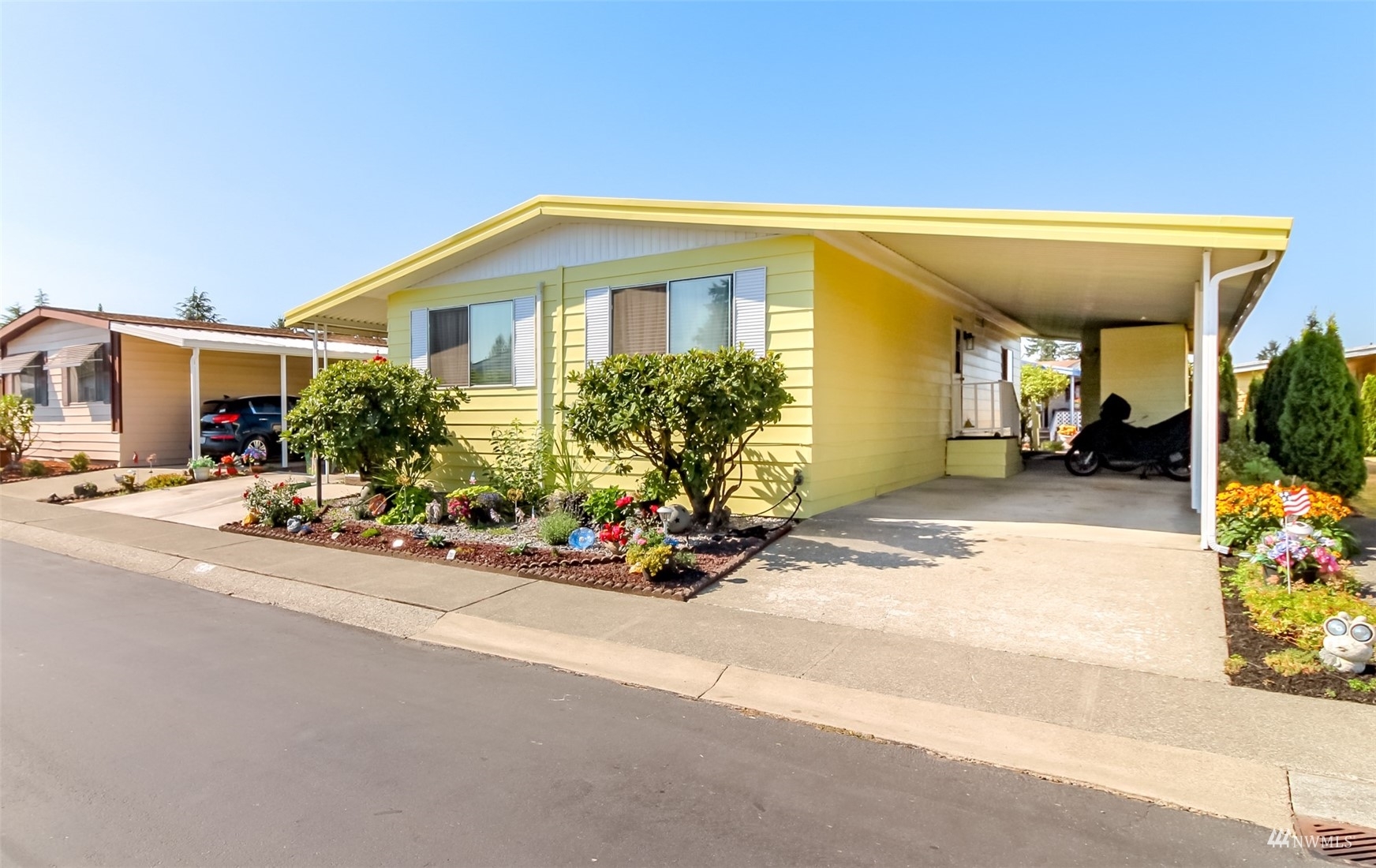 Property Photo:  11436 SE 208th Street 50  WA 98031 
