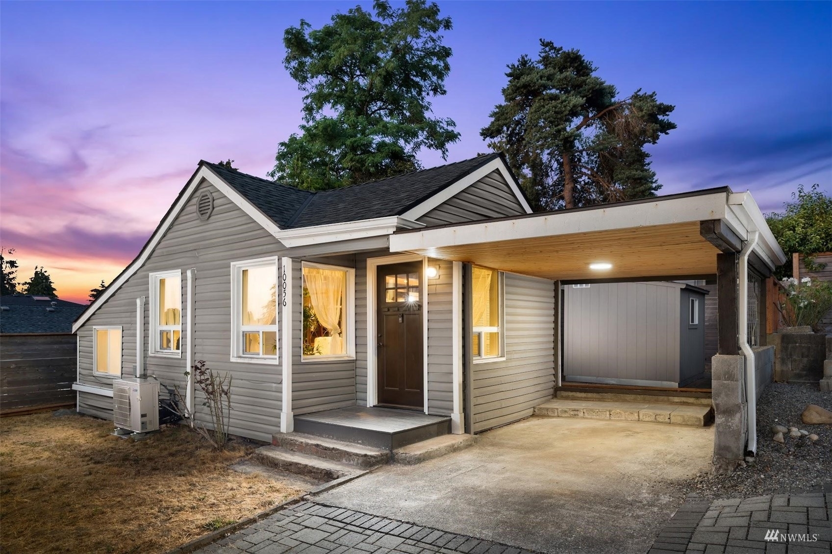 Property Photo: 10056 4th Avenue SW WA 98146