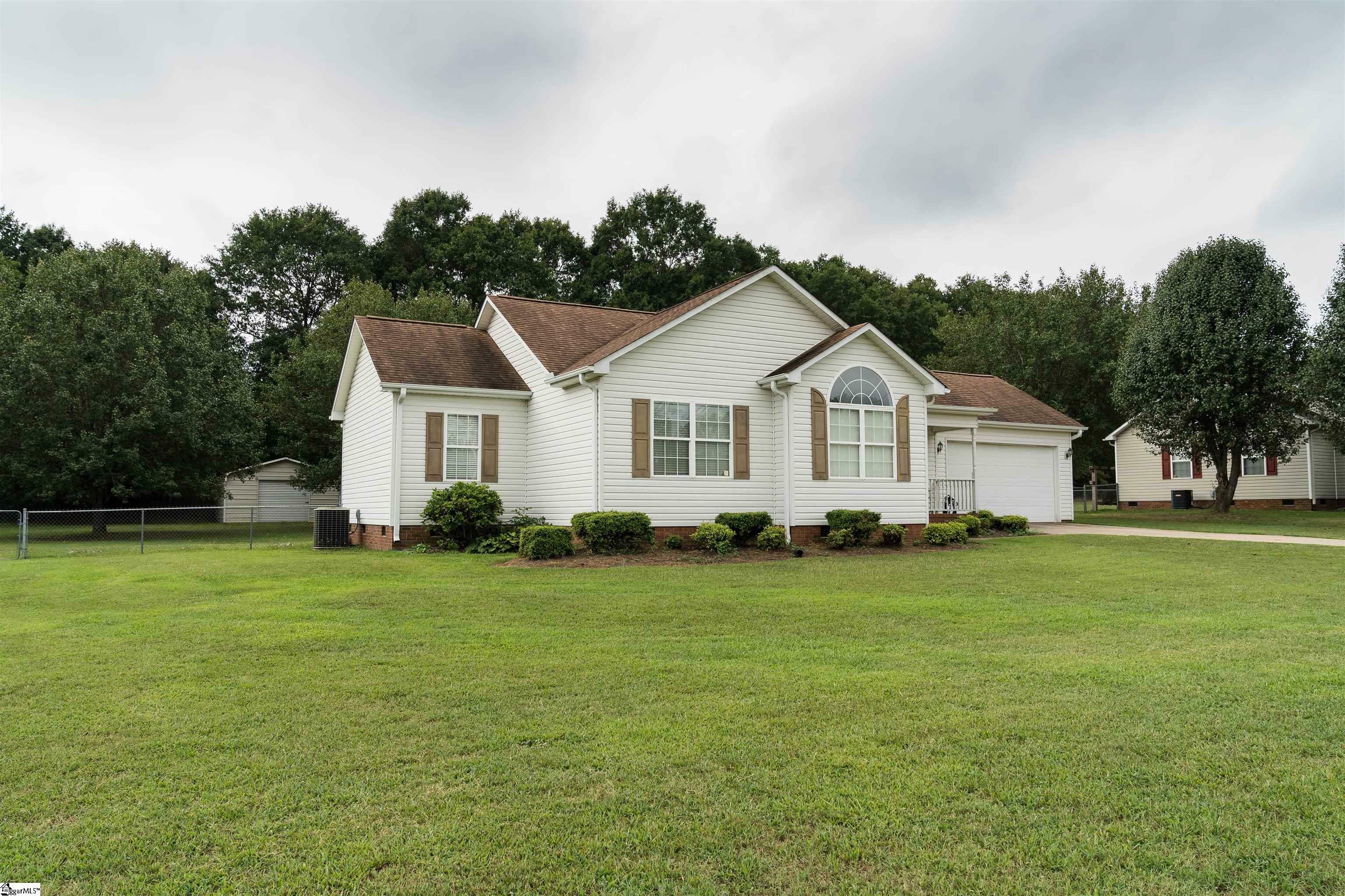 Property Photo:  419 Kaleb Mark Drive  SC 29365 