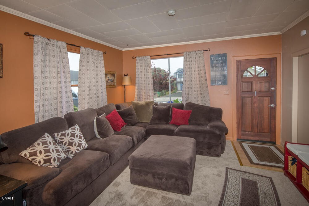 Property Photo: 127 S McPherson Street CA 95437