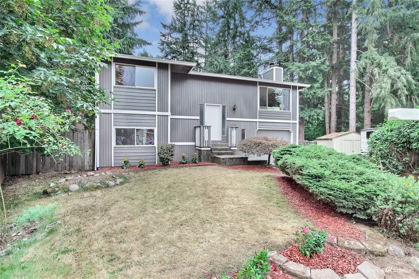 Property Photo:  28708 232nd Court SE  WA 98038 