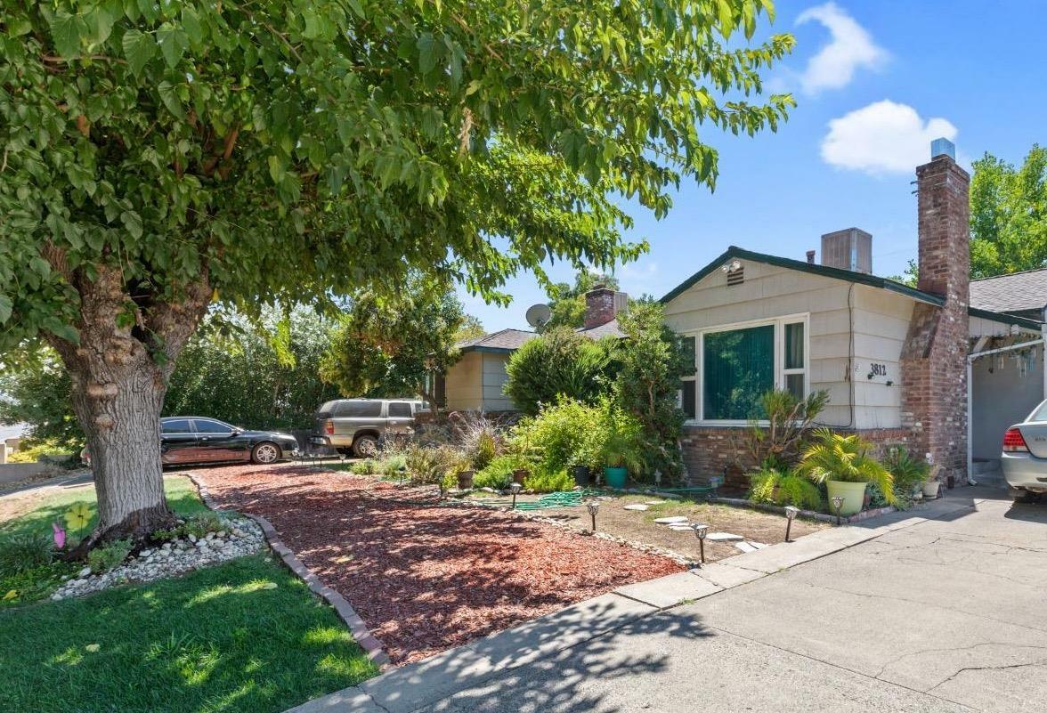 Property Photo:  3812 Arden Way  CA 95864 