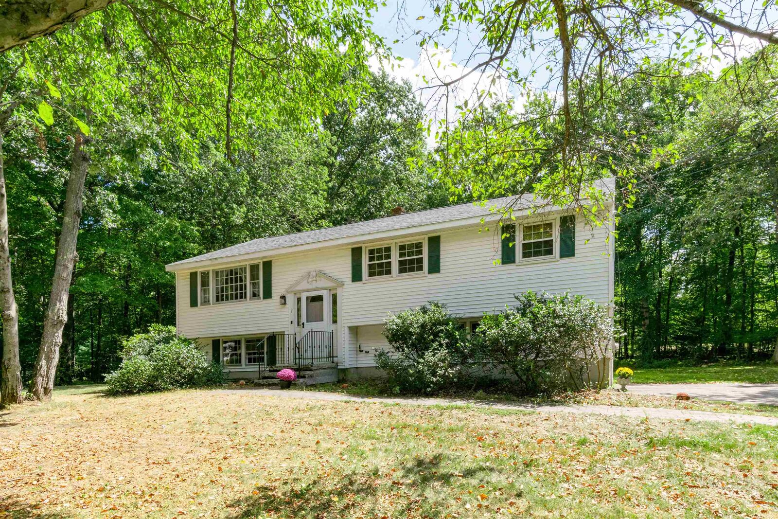 Property Photo: 7 Wood Drive NH 03811