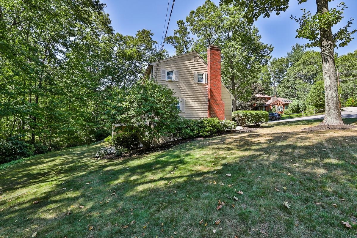 Property Photo: 119 Peele Road NH 03062