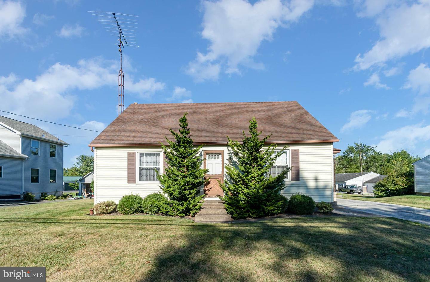 Property Photo: 1069 Biglerville Road PA 17325
