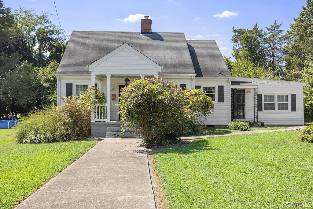 Property Photo:  2108 Snead Avenue  VA 23834 