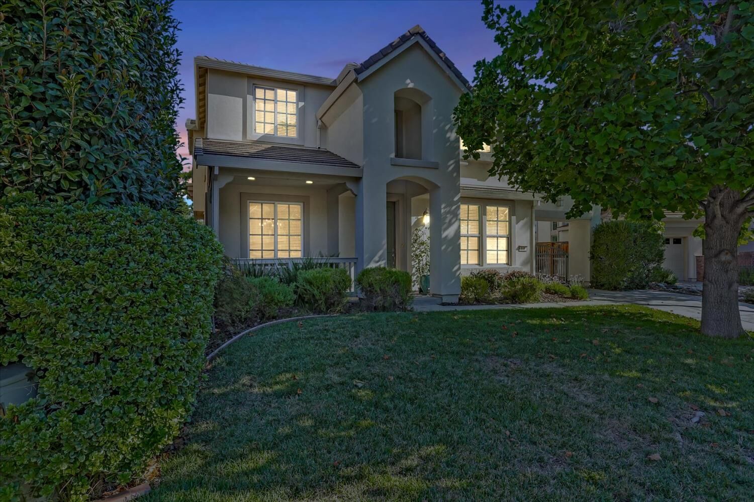 Property Photo: 111 Montrose Court CA 95648