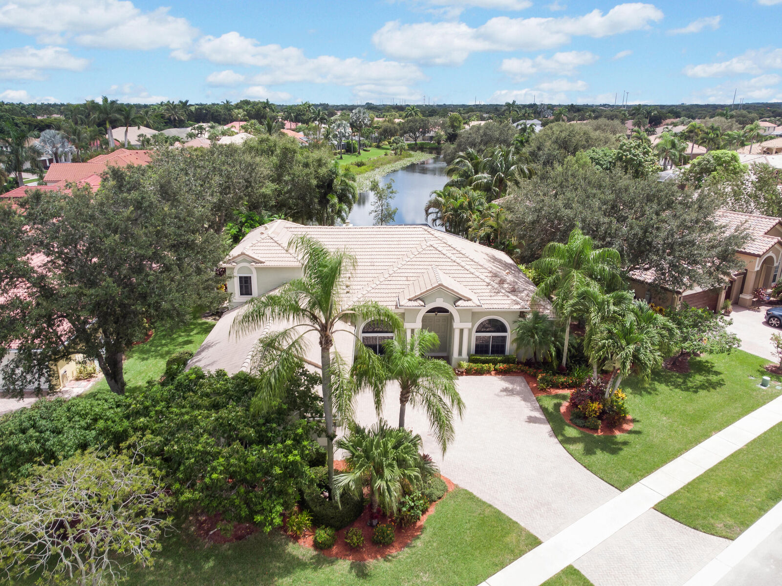 Property Photo:  7405 Brunswick Circle  FL 33472 