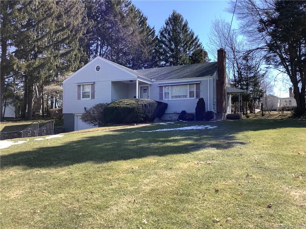 Property Photo:  110 Cloverdale Circle  CT 06109