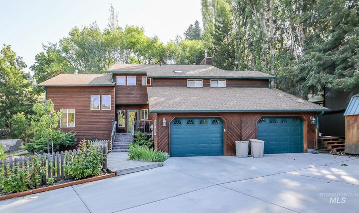 1616 Shetland Ct.  Moscow ID 83843 photo