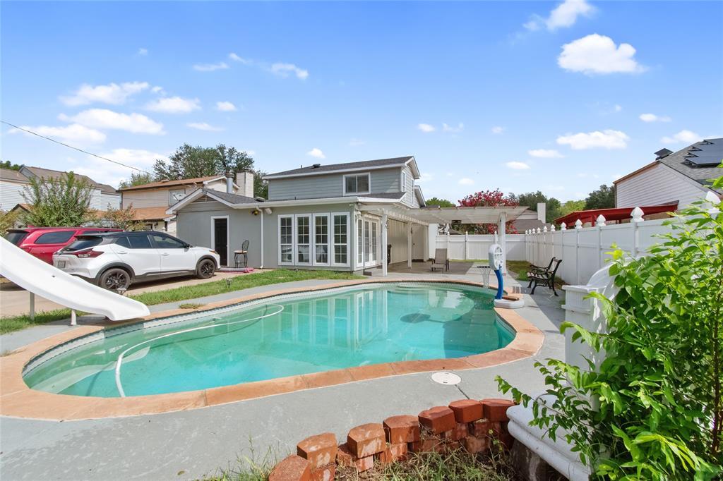 Property Photo: 2518 Markland Street TX 75060