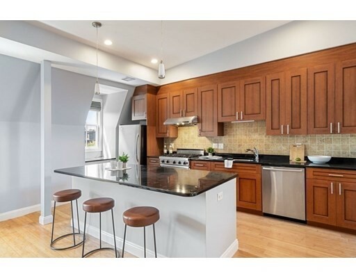 Property Photo: 16 Worcester Square 5 MA 02118