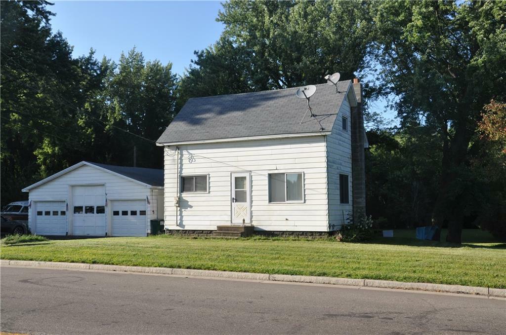 Property Photo:  706 E Lincoln Street  WI 54722 