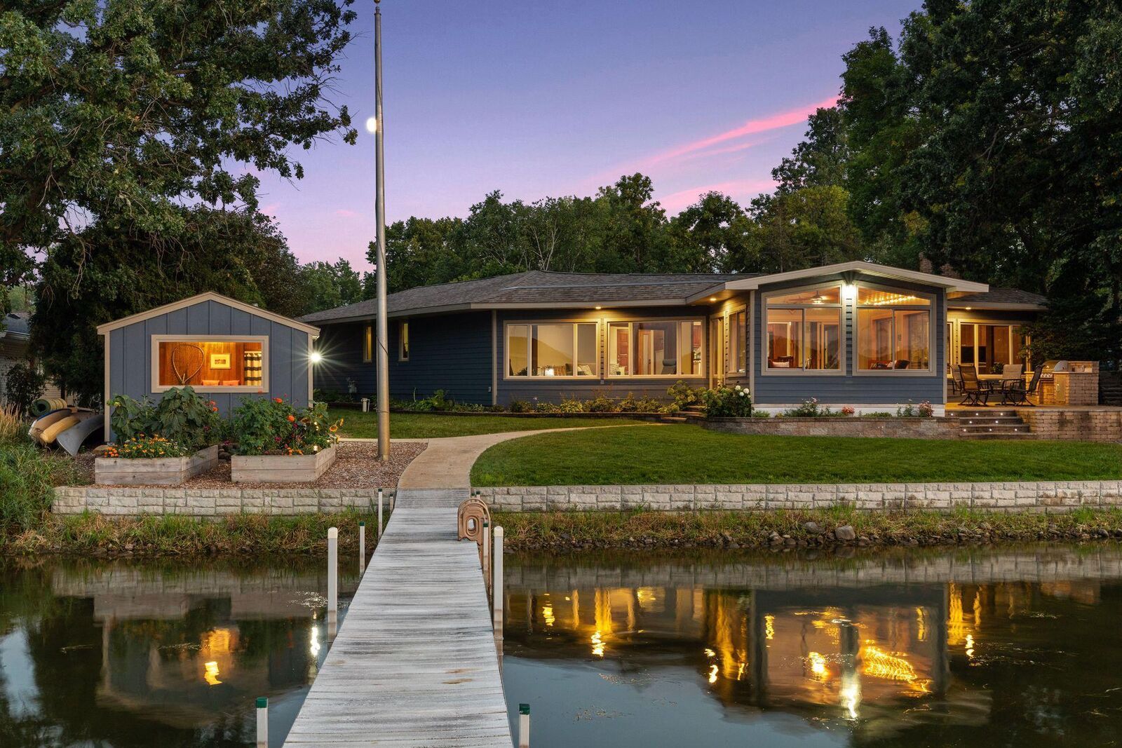 Property Photo:  741 Carla Lane  MN 55109 