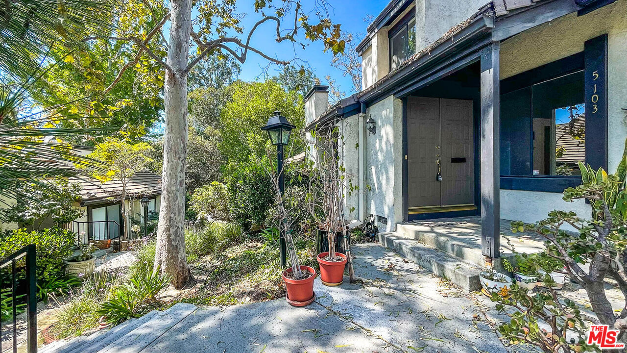 Property Photo: 5103 Wilderness Ln CA 90230