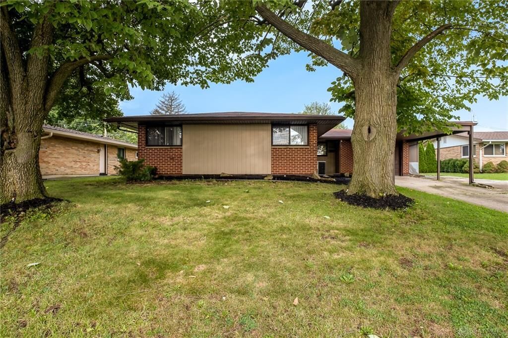 Property Photo:  1381 Mapleridge Drive  OH 45324 
