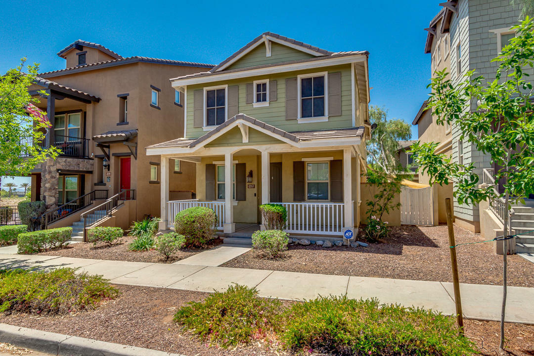 Property Photo: 2942 N Evergreen Street AZ 85396
