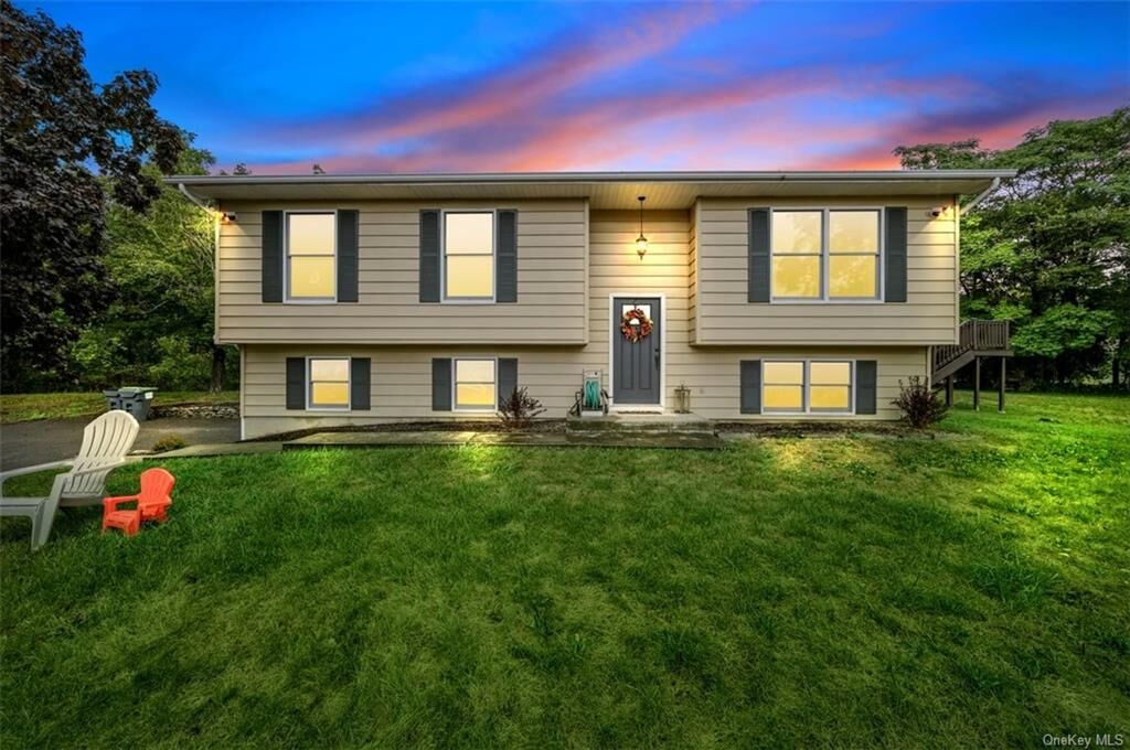 Property Photo:  714 W Kaisertown Road  NY 12549 