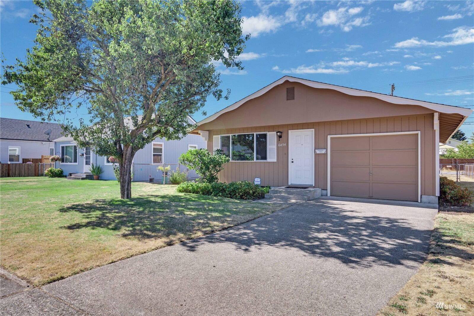 Property Photo: 6434 S Oakes Street WA 98409