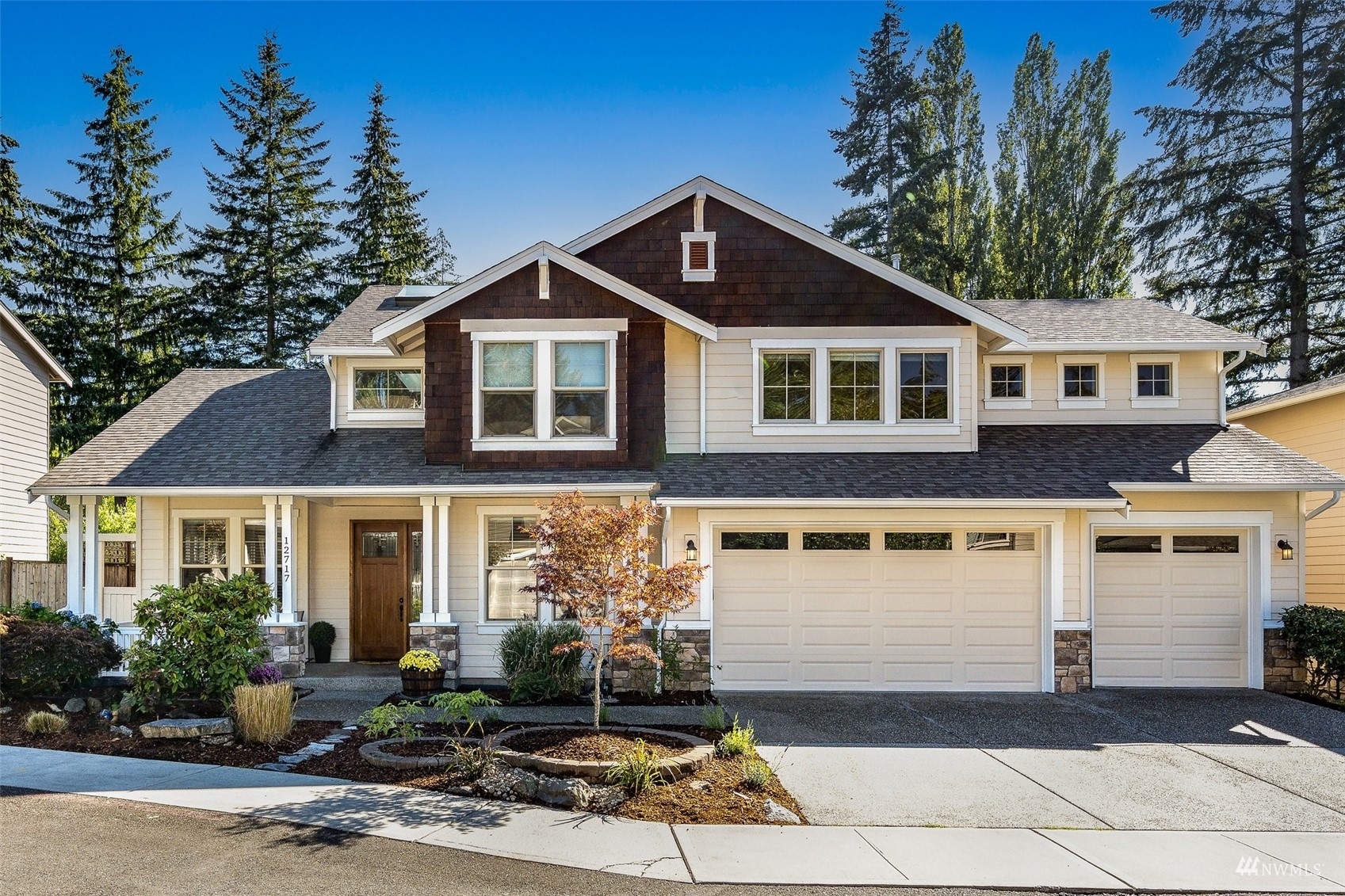 Property Photo:  12717 NE 106th Lane  WA 98033 