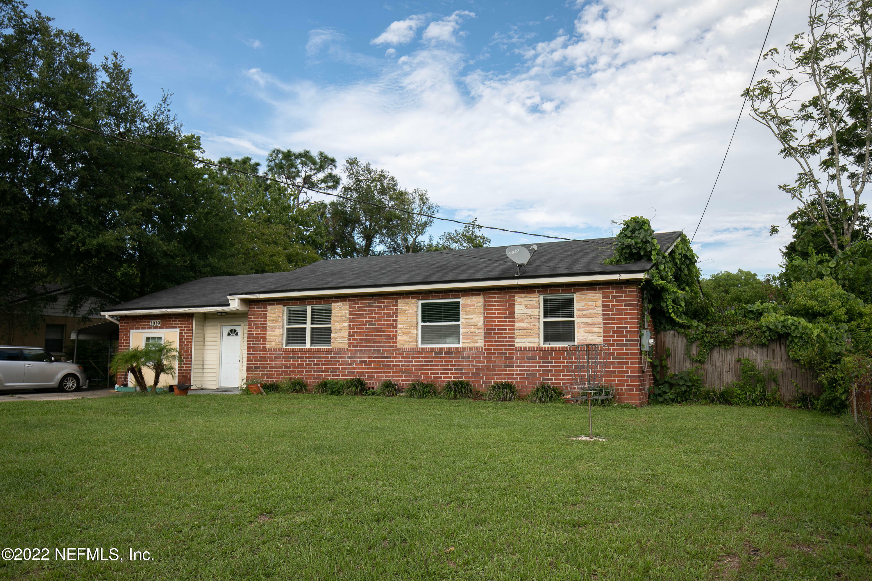 Property Photo:  1919 New Haven Road  FL 32211 