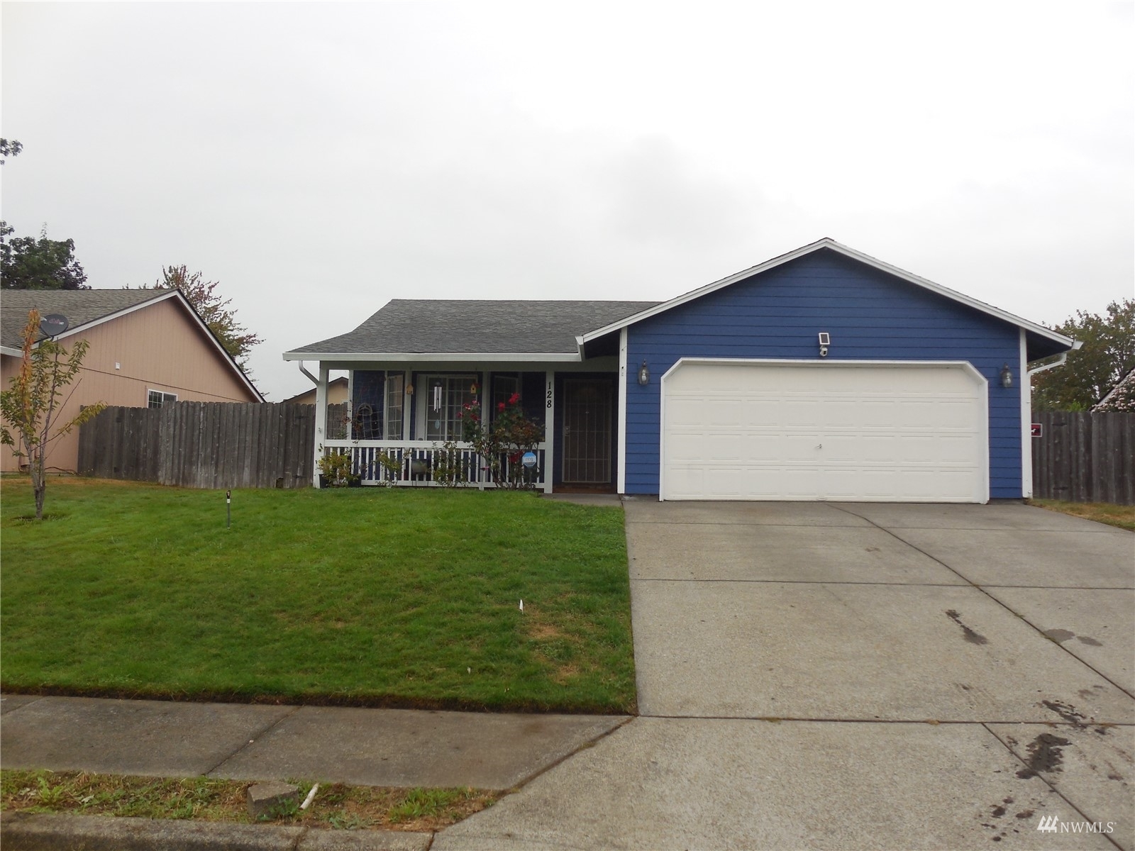 Property Photo:  128 Rainbow Way  WA 98626 