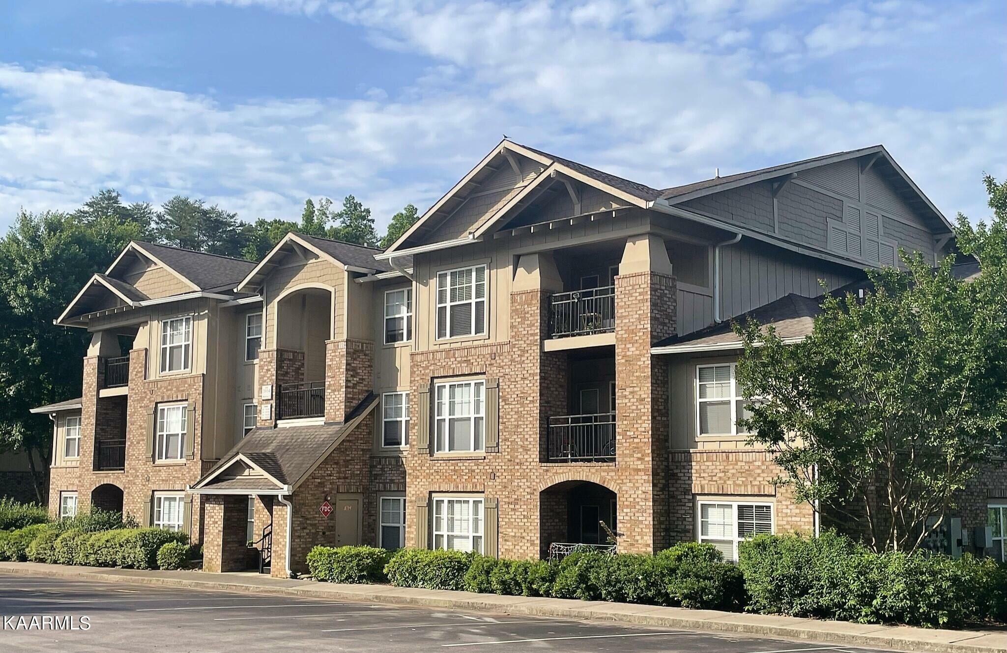 3934 Cherokee Woods Way 403  Knoxville TN 37920 photo
