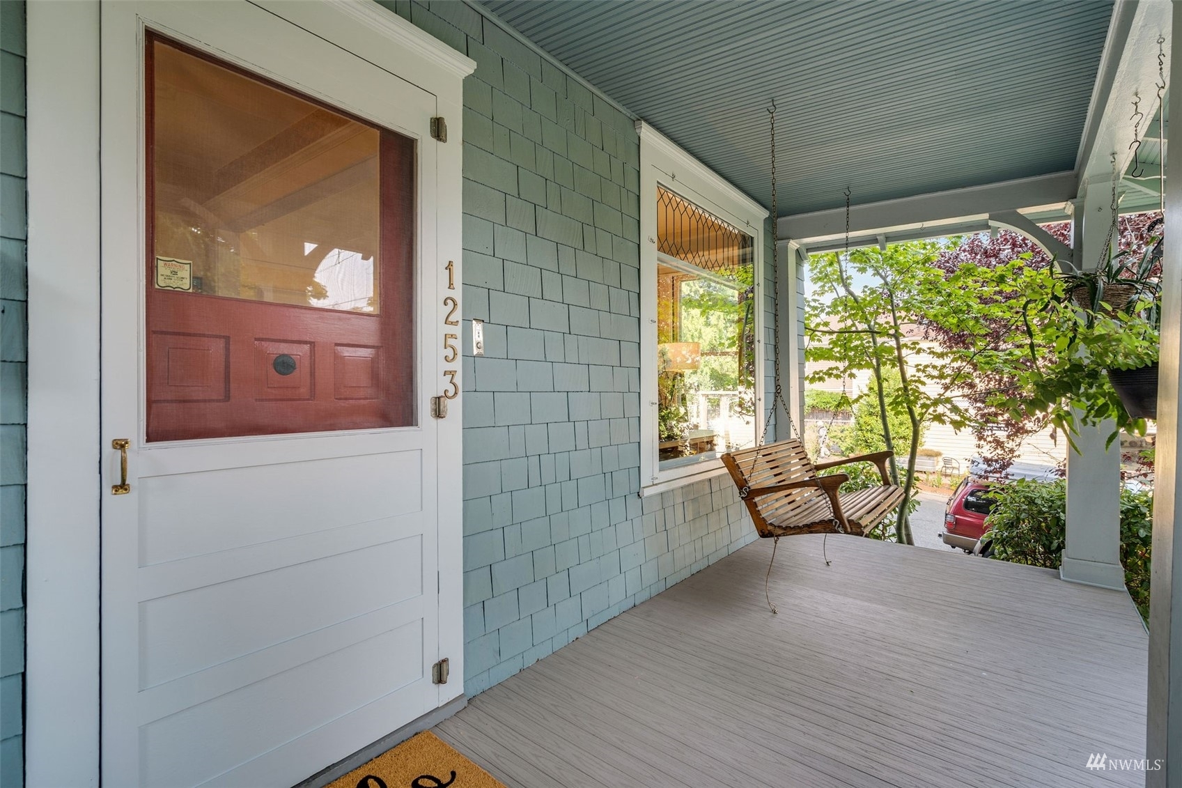 Property Photo: 1253 17th Avenue E WA 98112