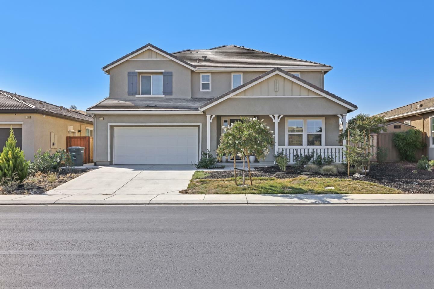 Property Photo:  21208 Grapevine Drive  CA 95363 