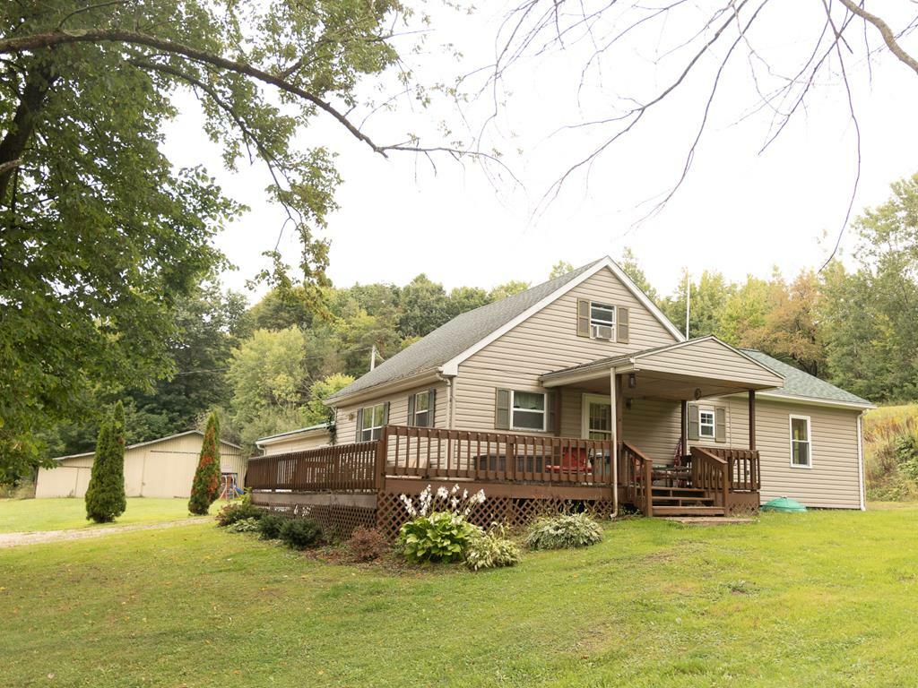 Property Photo:  13752 Fauncetown Road  PA 16360 