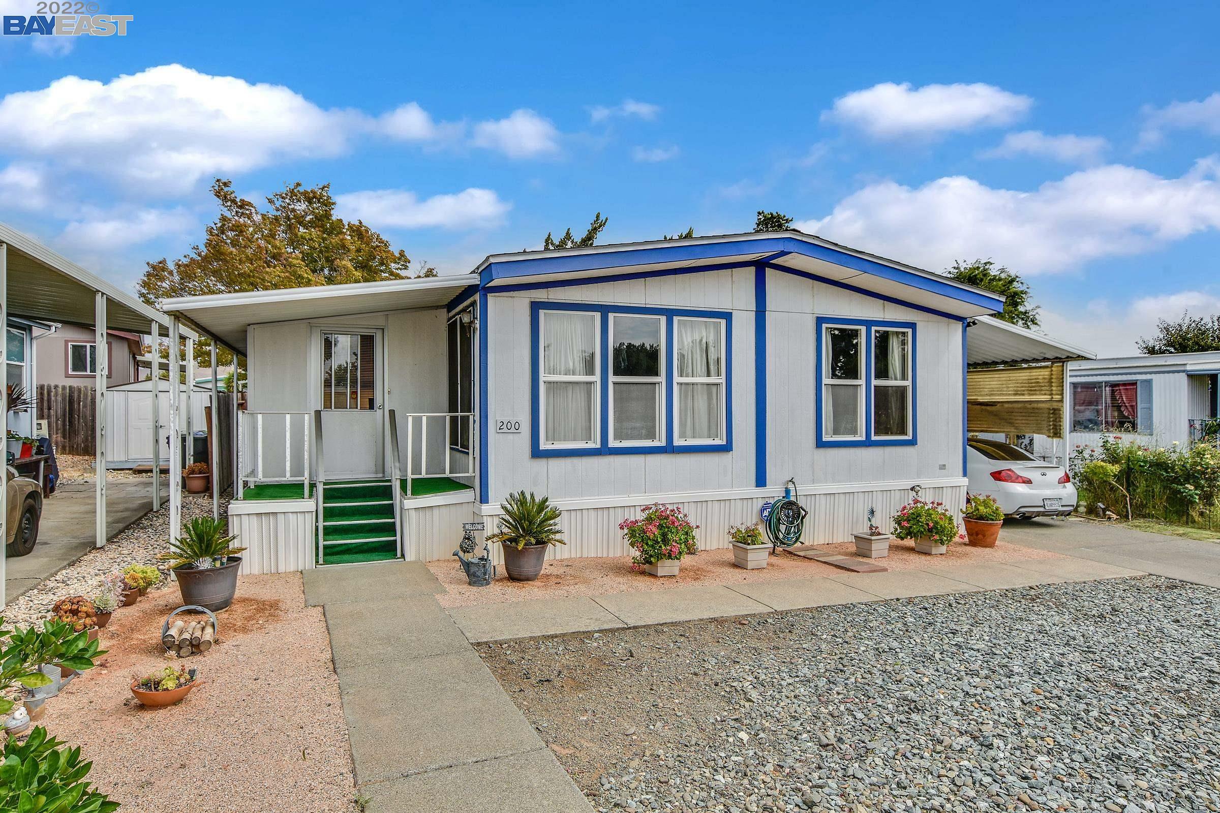 Property Photo:  200 Riverside Ct  CA 94533 