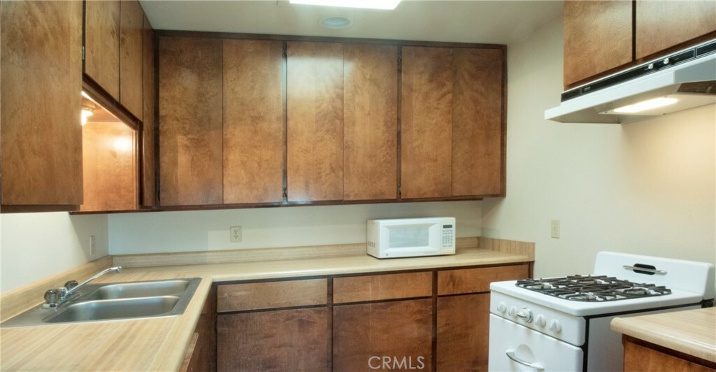 Property Photo:  1532 6th Street  CA 93402 