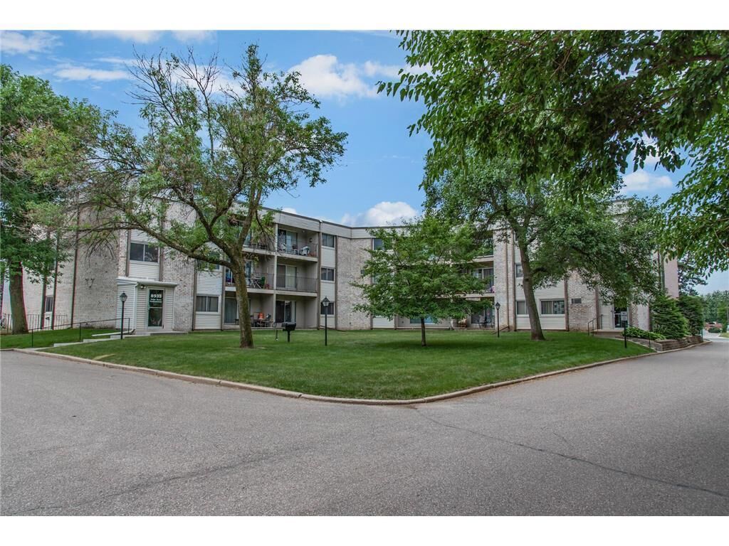 Property Photo:  8935 Old Cedar Avenue S 305  MN 55425 
